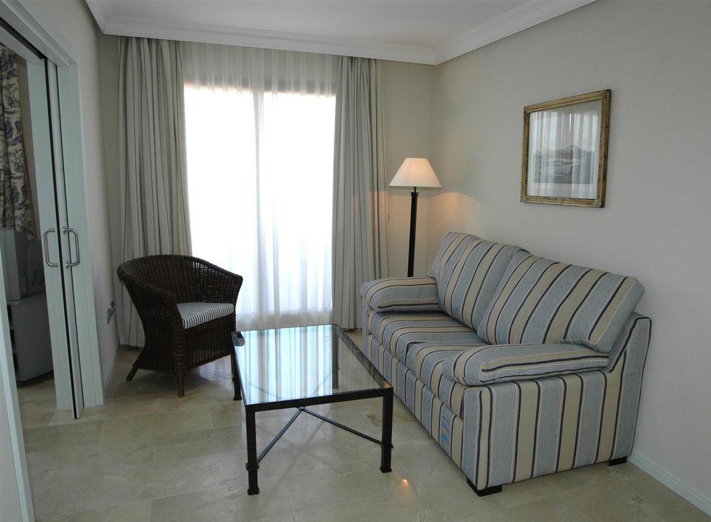 Apartamentos Manilva Green Exterior photo